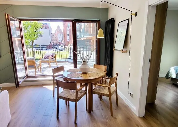 Komfortowy Przy Bramie Targowej Z Tarasem- Old Town Apartment